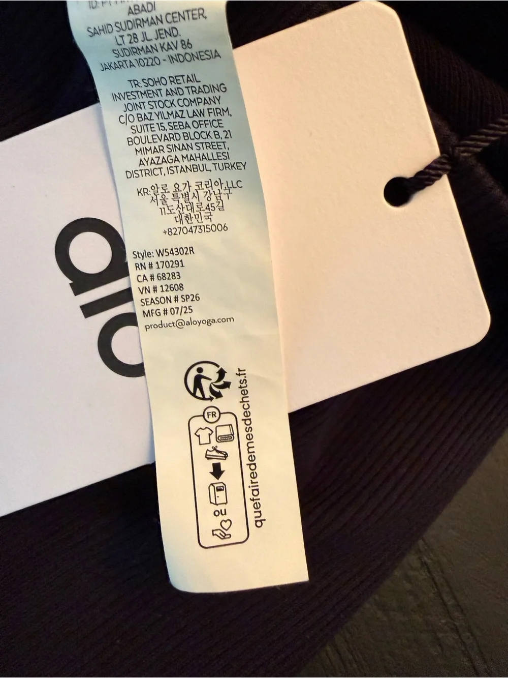 Alo Yoga Mid-Rise Dreamlight Straight Pant